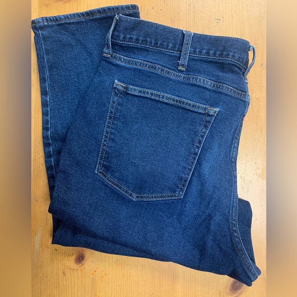 Old Navy Athletic Taper Jeans 38x32